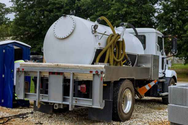 Portable bathroom rental in Du Quoin, IL